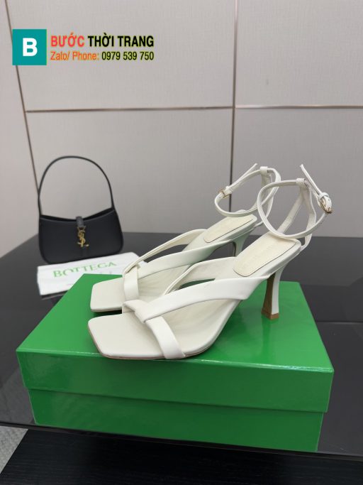 Sandal cao gót BotteBottega Venetaga Veneta màu trắng