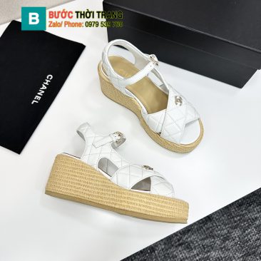 Sandal cao gót Chanel đế xuồng màu trắng da bê mềm mại logo nổi bật