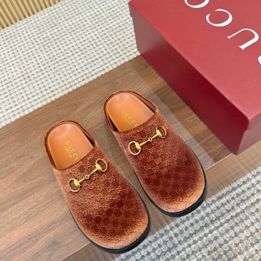 Sục Gucci nỉ nhung ấm áp màu nâu mềm êm