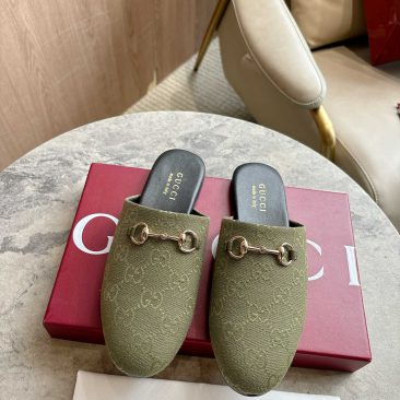 Sục Gucci cao cấp màu xanh rêu đế bệt logo in sang trọng