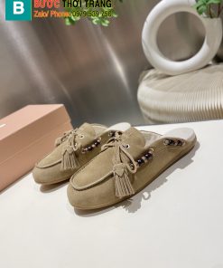 Sục Miu Miu màu be cao cấp da lộn ấm áp phong cách cổ điển mang nét hiện đại