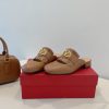 Sục nữ Valentino cao cấp màu nâu chất liệu da bò bền đẹp logo đính sang trọng