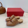 Sục nữ Valentino cao cấp màu nâu chất liệu da bò bền đẹp logo đính sang trọng