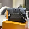 Túi đeo chéo nam LV Messenger Voyager - Biểu tượng phong cách phái mạnh hiện đại