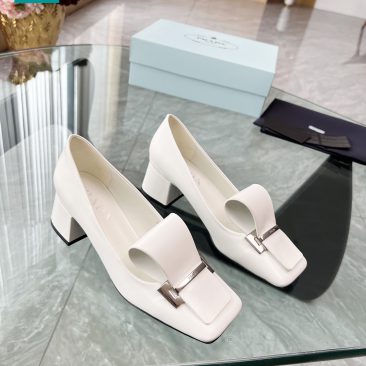 Giày cao gót PRADA siêu cấp màu trắng ngà thiết kế độc đáo sáng tạo đế cao 4cm