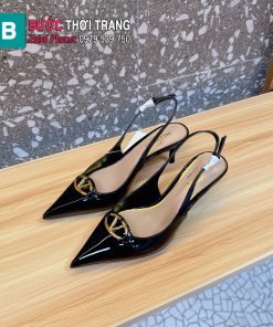 Giày cao gót VALENTINO màu đen mũi nhọn logo đính nổi bật đế cao 6,5cm