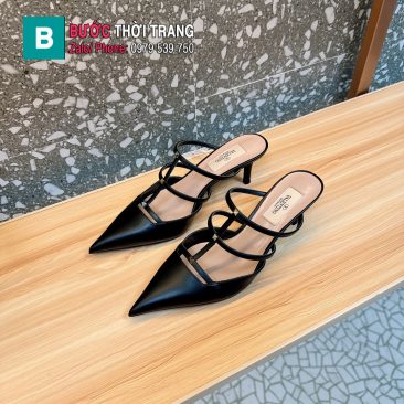 Giày cao gót VALENTINO màu đen mũi nhọn quai vòng đặc sắc đế cao 6.5cm
