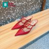 Giày cao gót VALENTINO màu đỏ mũi nhọn quai vòng đặc sắc đế cao 6.5cm