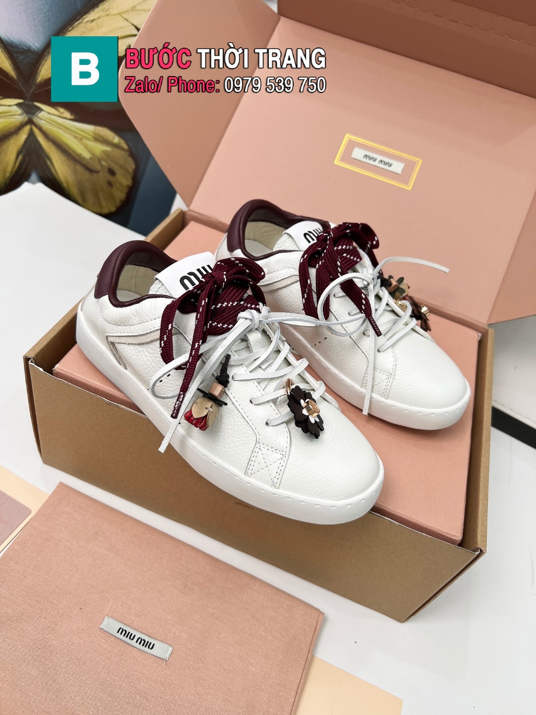Giày thể thao MIU MIU màu trắng viền nâu socola phong cách dễ thương