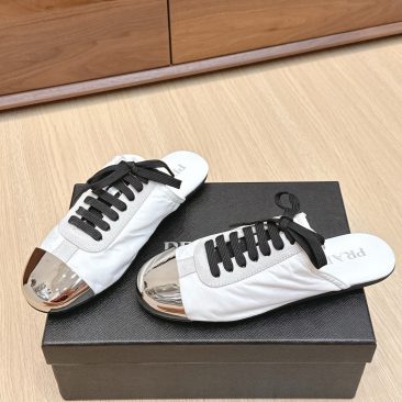 Giày thể thao đế mỏng mũi kim loại Prada màu trắng da bò cao cấp