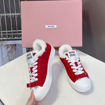 Giày thể thao nữ MIU MIU màu đỏ lót lông êm chân ấm áp phong cách năng động