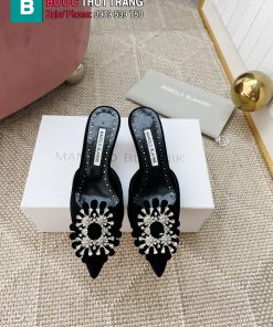 Giày cao gót MANOLO BLAHNlK mũi nhọn màu đen cao cấp đính ngọc lấp lánh đế cao 5cm