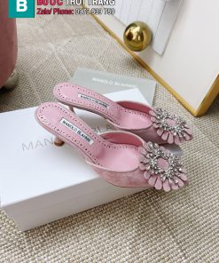 Giày cao gót MANOLO BLAHNlK mũi nhọn màu hồng pastel cao cấp đính ngọc lấp lánh đế cao 5cm