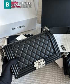 Túi xách đeo chéo CN màu đen ô trám size 25 cm tag bạc sang trọng