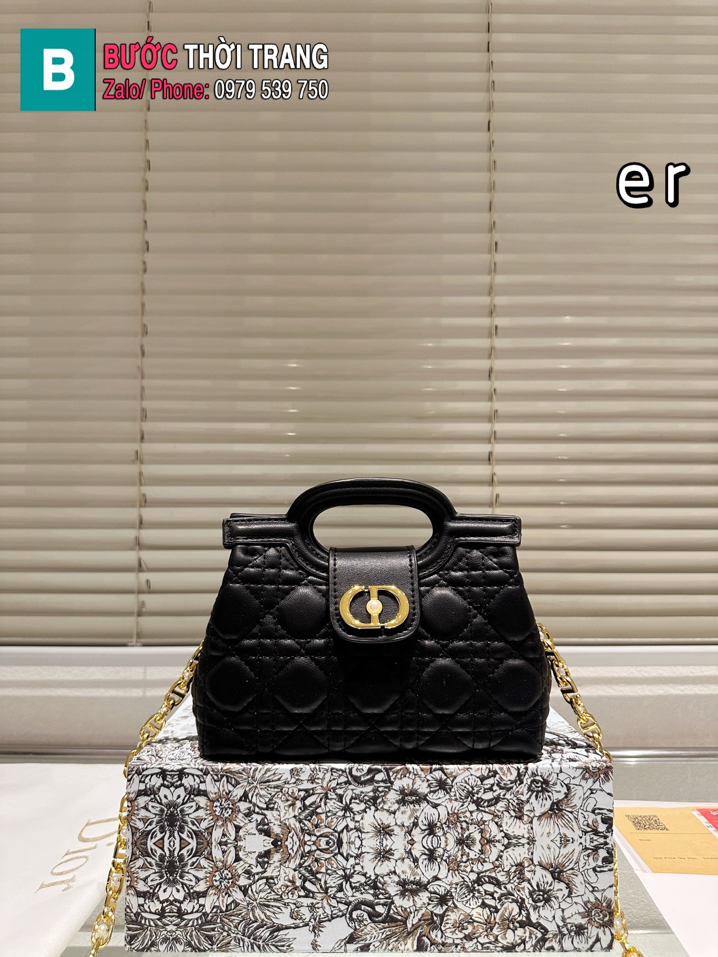 Túi xách Dior Jolie Top Handle màu đen size 18.5 cm nhỏ xinh