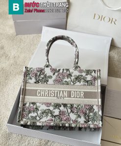Túi xách Dior book tote size 35 cm họa tiết hoa nữ tính