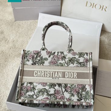 Túi xách Dior book tote size 35 cm họa tiết hoa nữ tính