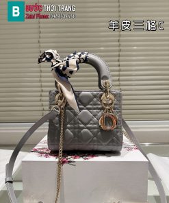 Túi xách đeo chéo Dior*lady màu ghi size 17 cm tag vàng bắt mắt, túi ô trám