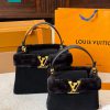 Túi xách Lv capucines màu đen size 20 cm và 27 cm tag vàng sang trọng tinh tế