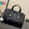 Túi xách cầm tay Prada keepall màu đen dáng ngang size 50 cm chất liệu vải polyester chống thấm hiệu quả