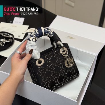 Túi xách đeo chéo Dior mini màu đen size 17 cm nhỏ xinh đính hạt lấp lánh dây đeo nổi bật
