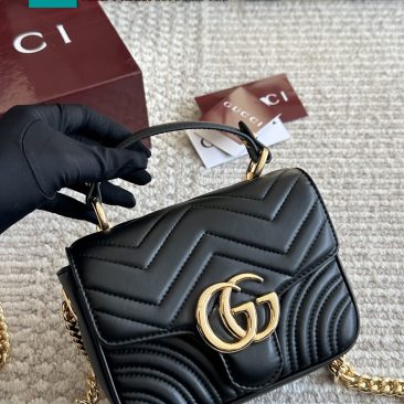 Túi xách đeo chéo GUCCI Marmont màu đen tag vàng size 17x14 cm kiểu dáng hiện đaị