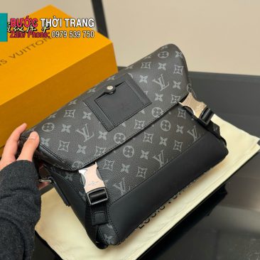 Túi xách đeo chéo LV ghi đen nam tính size 28x25 cm