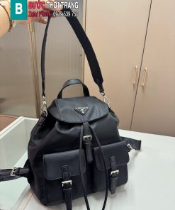 Ba lô PRADA màu đen size 30x31 cm chất liệu chống nước hiệu quả