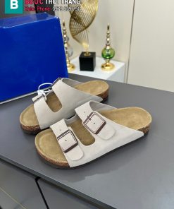 Dép Birkenstock màu trắng ngà da lộn phong cách tối giản thanh lịch
