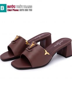 Dép cao gót LV màu nâu socola đế vuông phong cách sang trọng