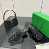 Giày cao gót Bottega Veneta màu đen da lưới đan cao cấp