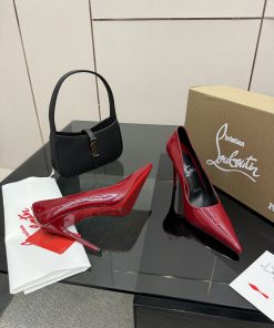 Giày cao gót Christian Louboutin màu đỏ đô da bóng gót đỏ đế cao 10,5 cm