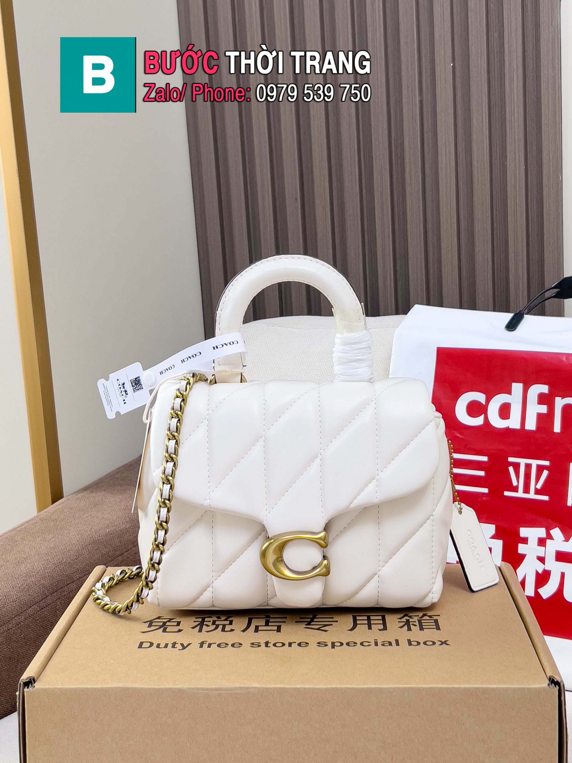 Túi đeo chéo nữ coach tabby màu trắng size 19cm nhỏ gọn