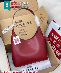 Túi kẹp nách Coach Brooklyn28 màu đỏ thuần size 28 cm da trơn mịn