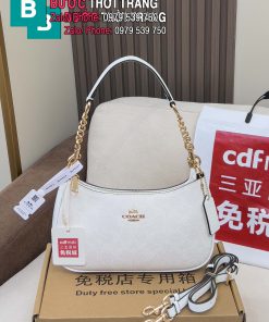 Túi Coach Teri dạng kẹp nách màu trắng ngà size 24.5x15.5x7.5 cm
