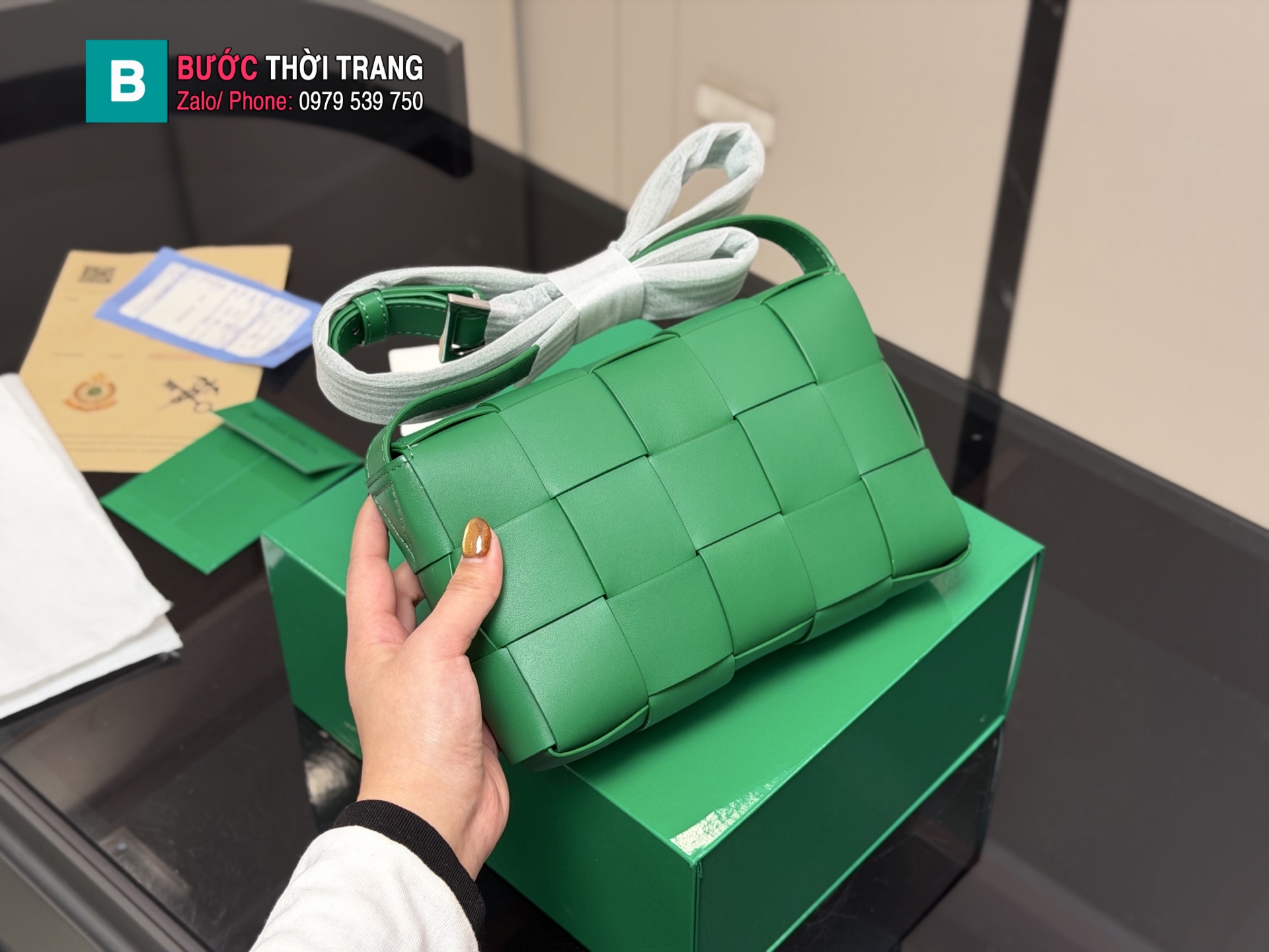 Túi xách Bottegada da đan size 22x14 cm màu xanh cá tính