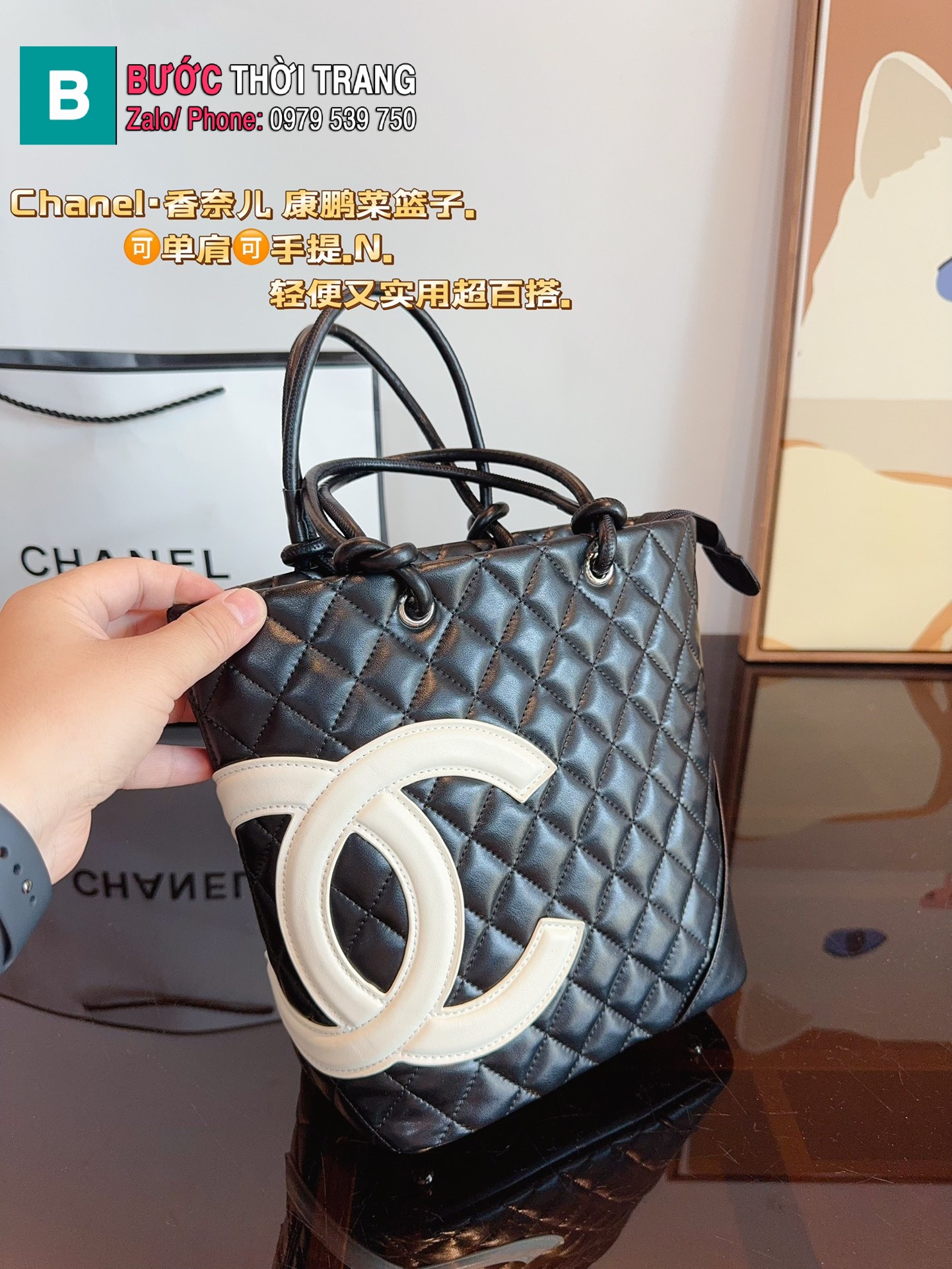 Túi xách cầm tay CN Cambon tote màu đen ô trám size 20x25 cm