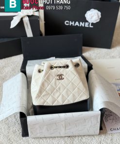  Túi xách CN Gabrielle màu trắng ngà size 22x22cm ô trám da mềm