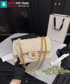 Túi xách đeo chéo CN cf màu vàng nude size 26x15 cm chất liệu vải dạ tweed