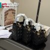 Túi xách đeo chéo Dior lady size 17,20,24 cm màu đen ô trám da bê mềm