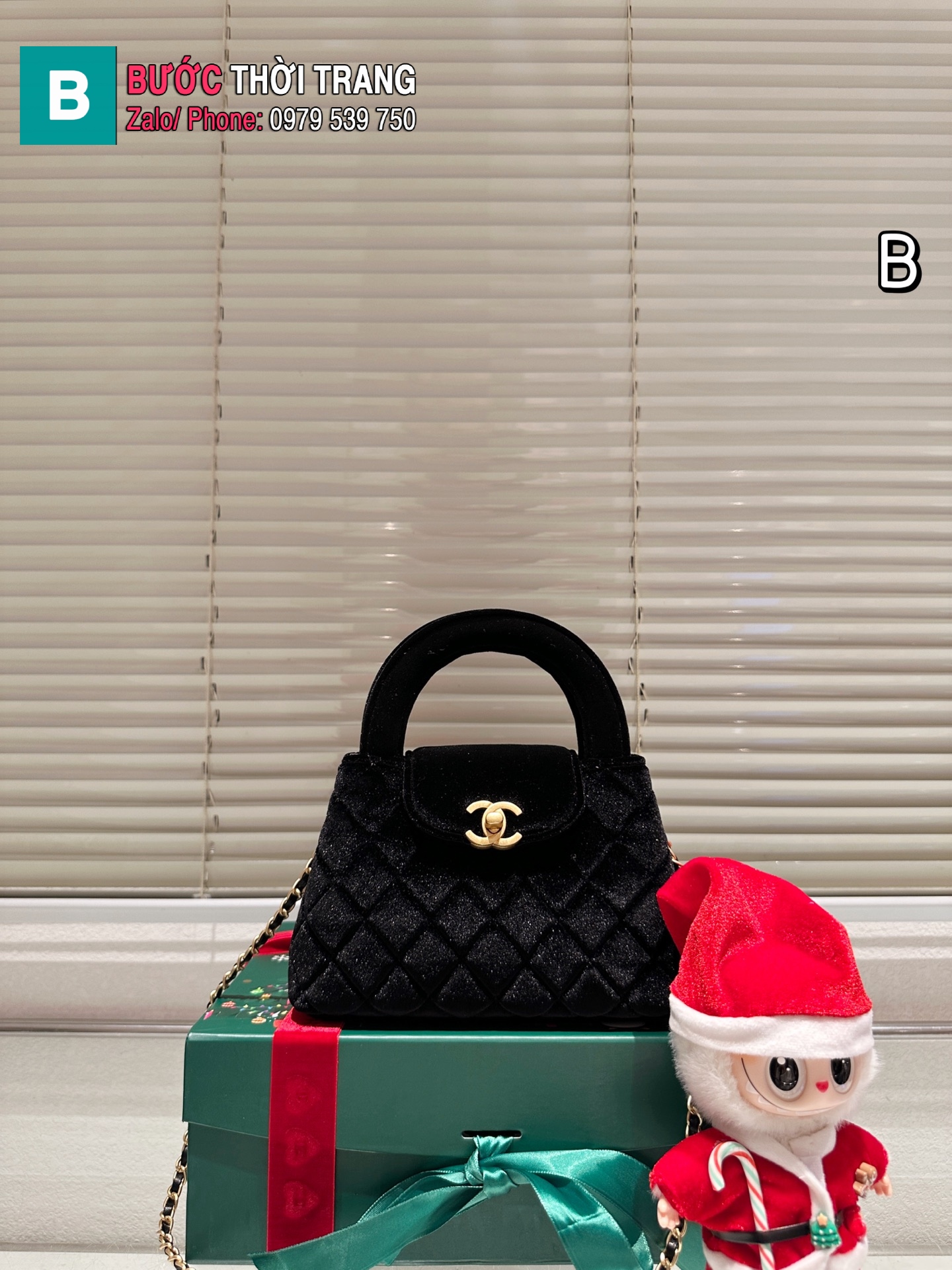 Túi xách đeo chéo CN Kelly màu đen nhung size 14x20x7 cm