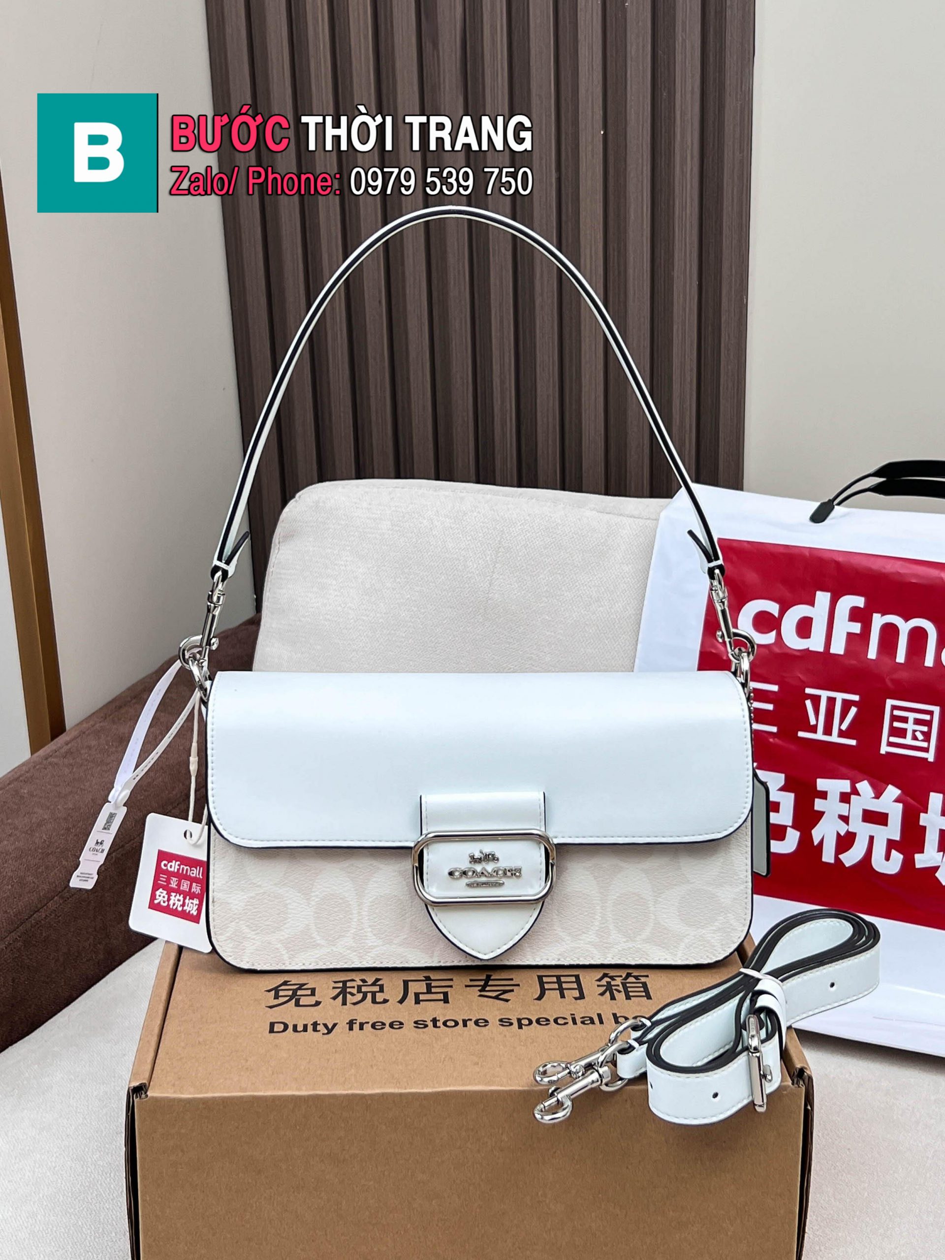 Túi xách nữ COACH tabby dáng ngang màu trắng size 26.5x14x6,5cm.