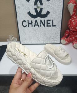 Dép CN màu trắng ngà ô trám năng động