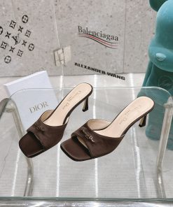 Dép cao gót DIOR màu nâu kiểu dáng thanh lịch tôn dáng dễ phối đồ