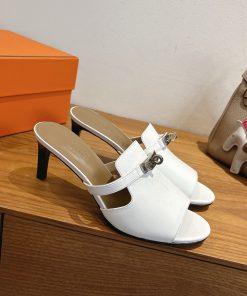 Dép cao gót HM màu trắng da bê mềm mại tôn dáng sang trọng