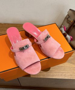 Dép cao gót HM màu hồng phấn đế vuông da lộn ấm áp