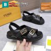 Dép sandal FENDI đế bệt màu đen khóa chữ F nổi bật