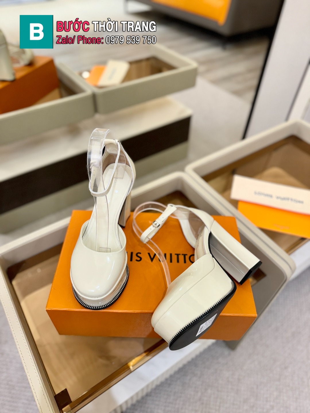 Giày cao gót LV mũi tròn màu trắng ngà da bóng sang trọng đế 12cm