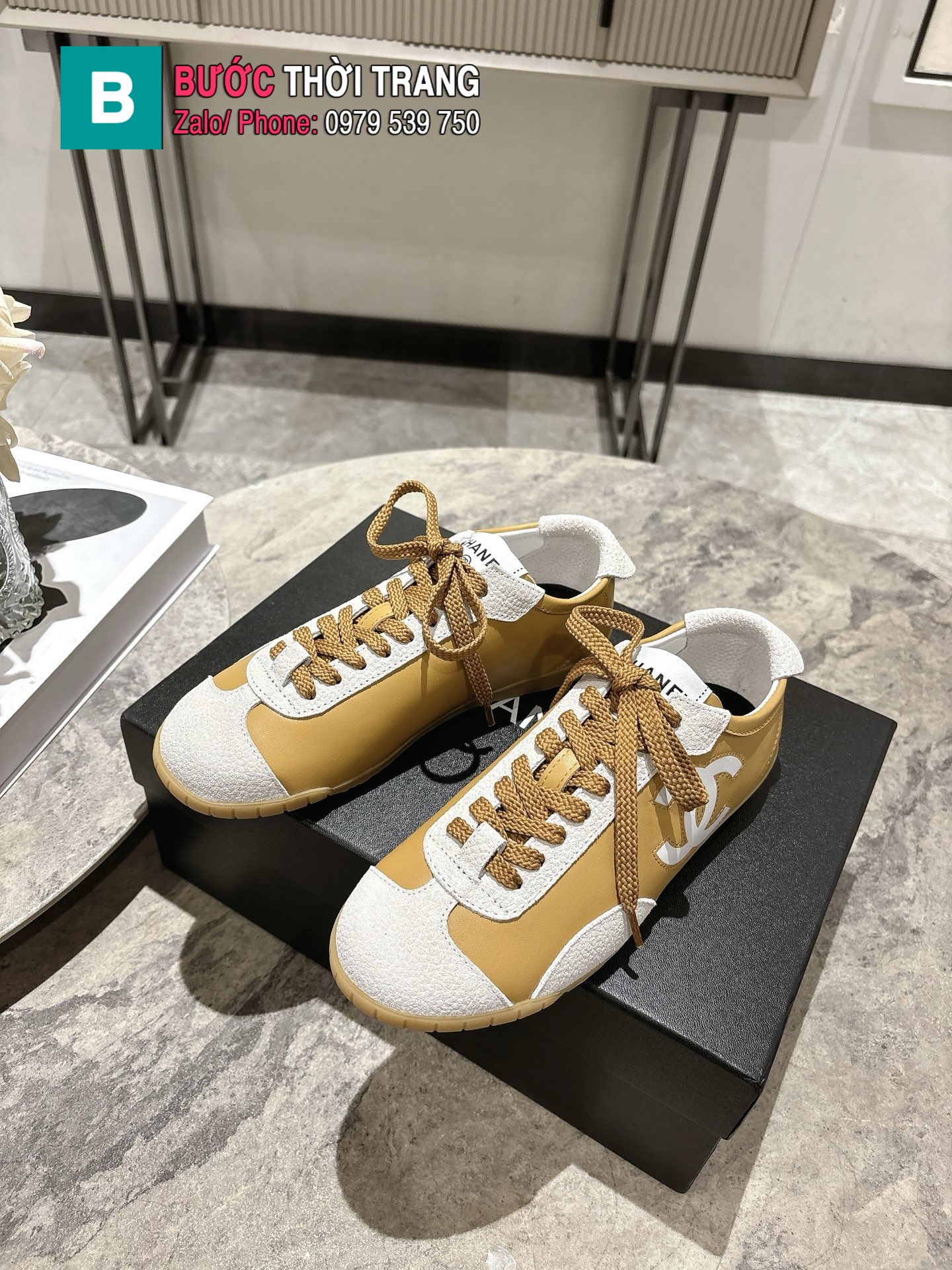 Giày thể thao CN màu vàng nâu đế cao su đàn hồi vượt trội