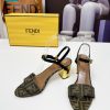 Sandal cao gót FENDI màu nâu canvas thiết kế mũi tròn Delfina đặc trưng sang trọng